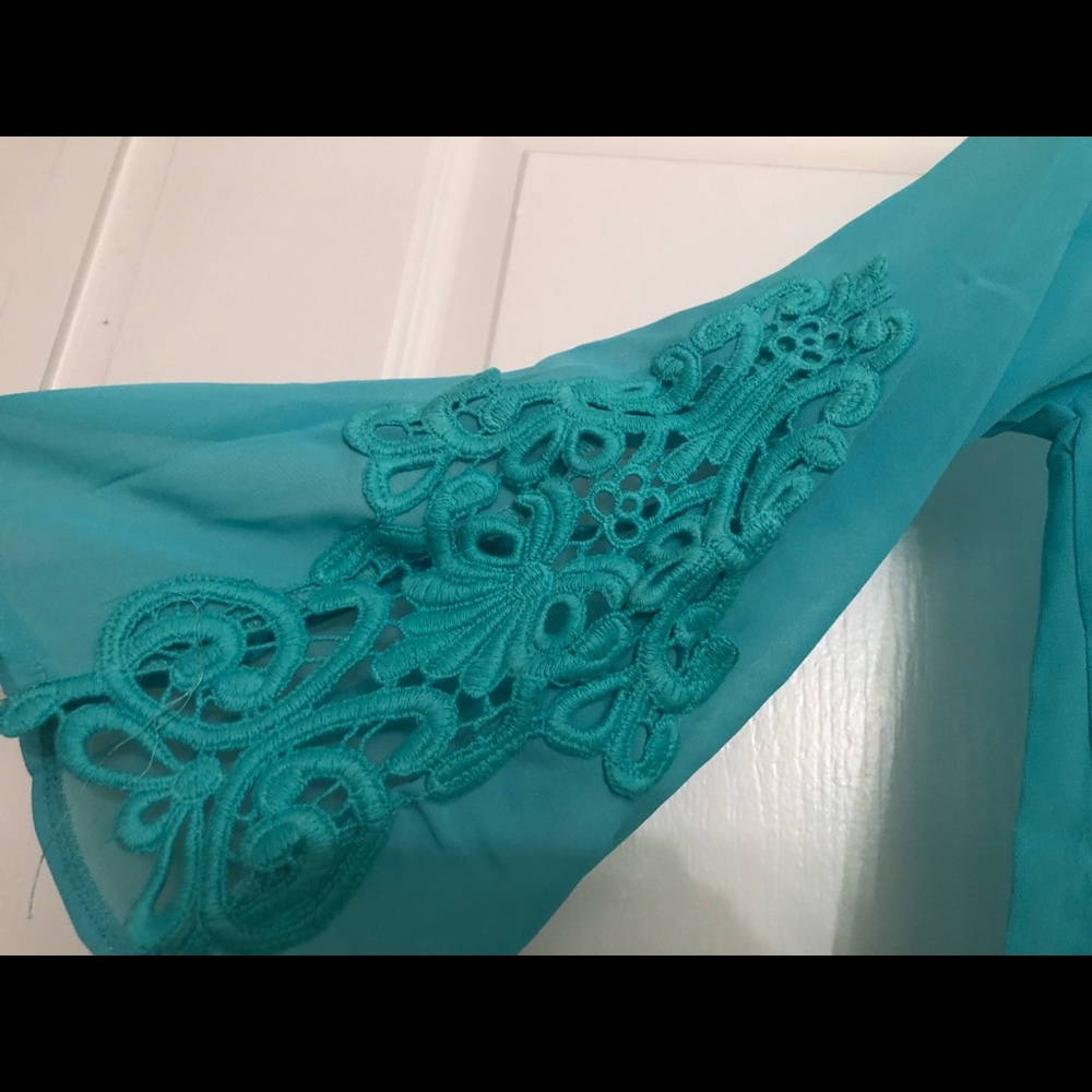 Teal Audrey Ann Sheer Chiffon Top NWT - Picture 2 of 6
